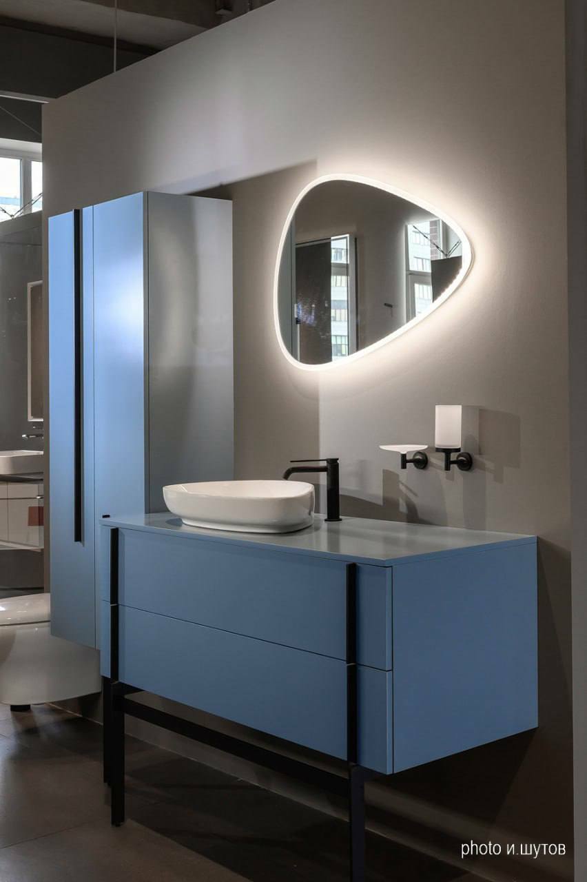 Выставка товаров салона Автор